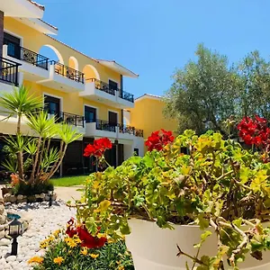 Saint George Beach Apartment Néos Marmarás